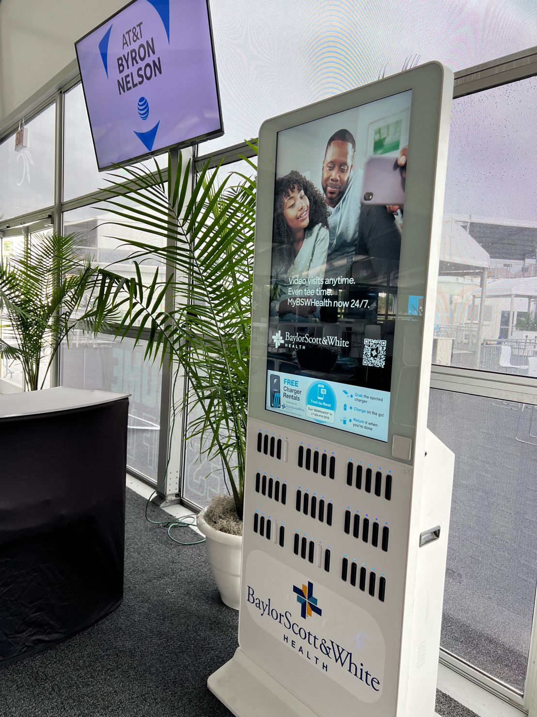 Complimentary charger kiosk
